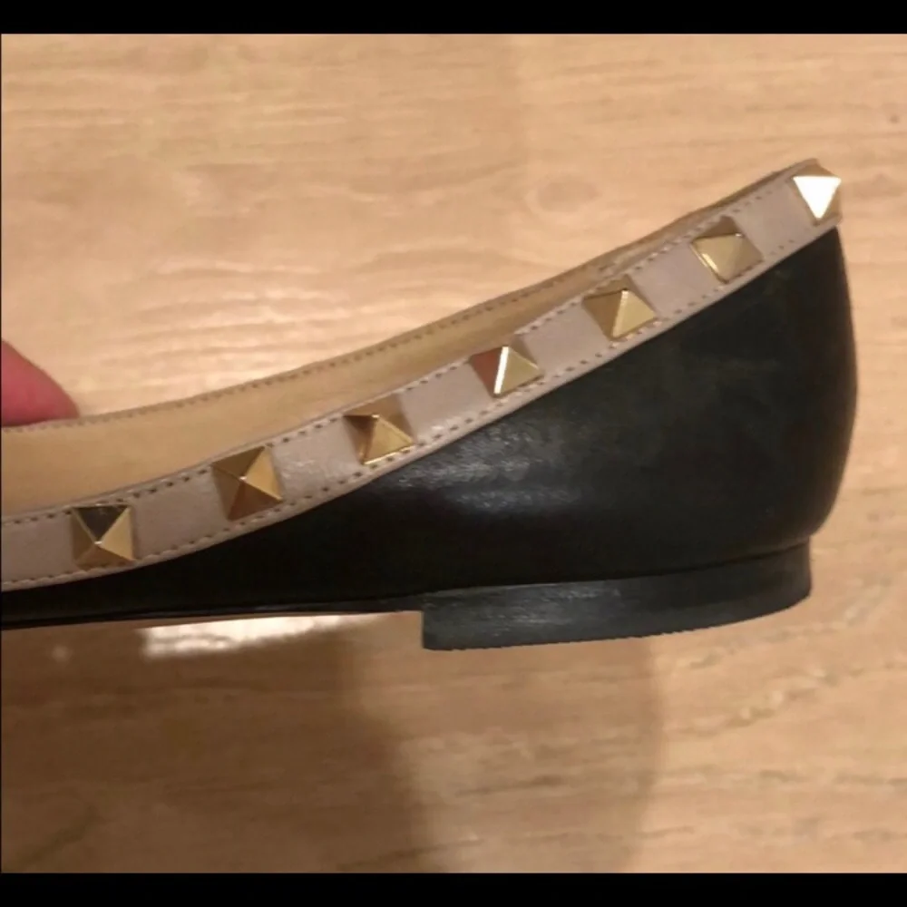VALENTINO rock stud flats - Picture 8 of 9